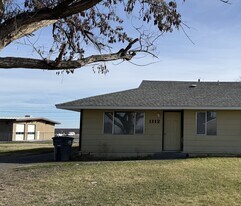 1112 Mather Dr, Unit 1112 Mather Dr. in Moses Lake, WA - Building Photo