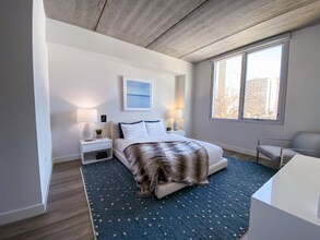 739 W Sheridan Rd in Chicago, IL - Building Photo - Building Photo