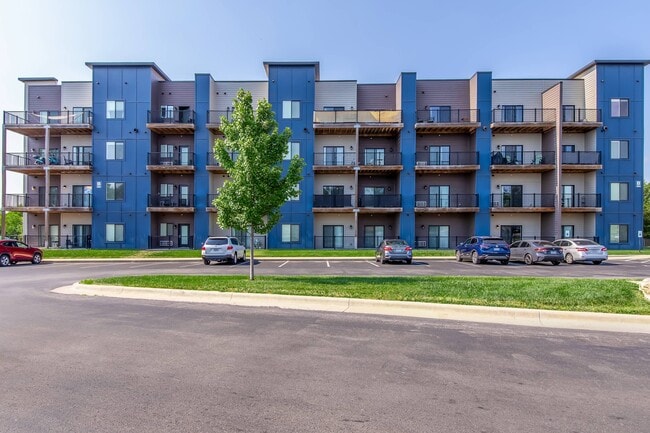 Cambium Apartments in Springfield, MO - Building Photo - Building Photo