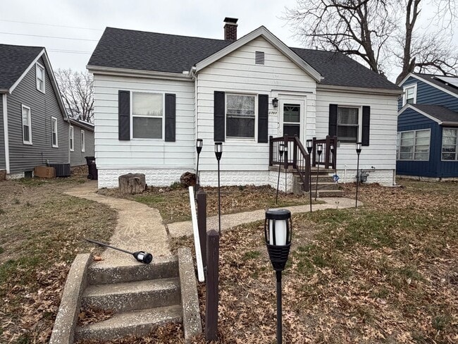 property at 1707 N Charles St