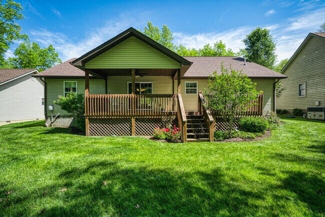 155 Garfield Ct in Crossville, TN - Building Photo - Building Photo