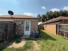 920 N Bryan-Belt Line Rd in Mesquite, TX - Building Photo - Building Photo