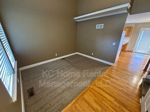 826 SE 13th Terrace in Lee's Summit, MO - Building Photo - Building Photo