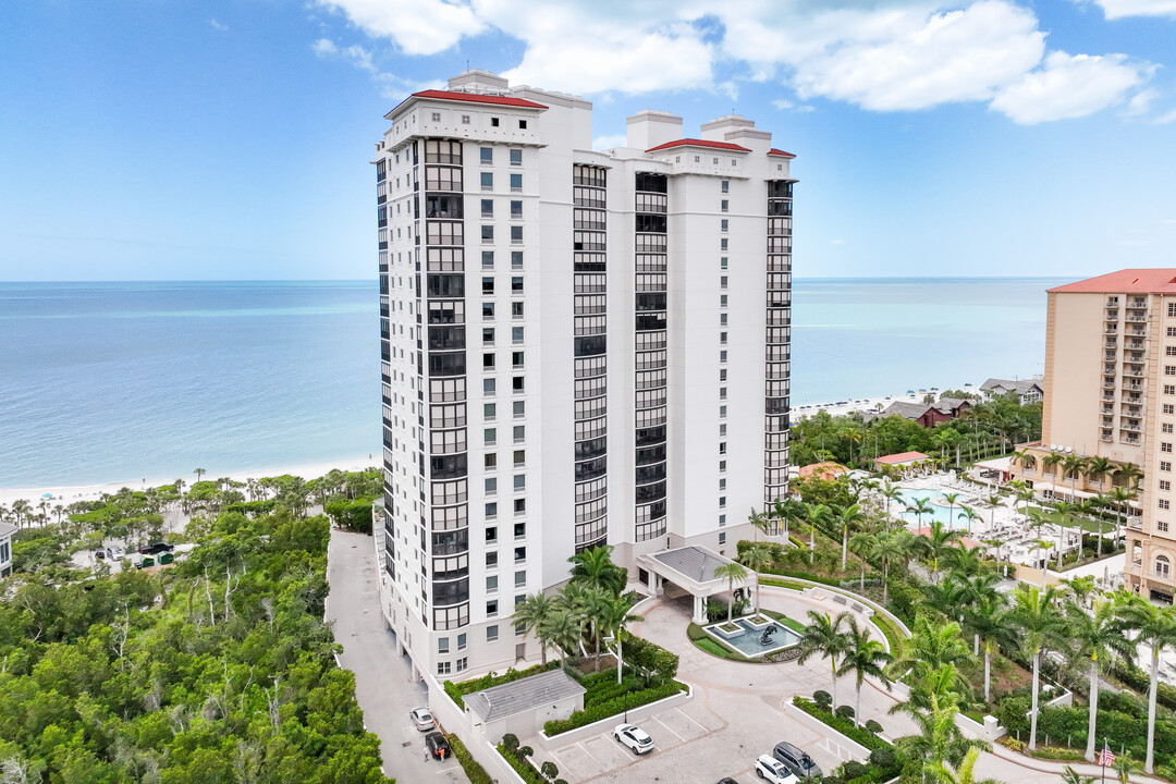 Remington at Bay Colony in Naples, FL - Building Photo