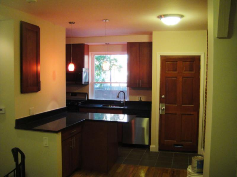 34 Sussex St, Unit Single Family in Boston, MA - Building Photo