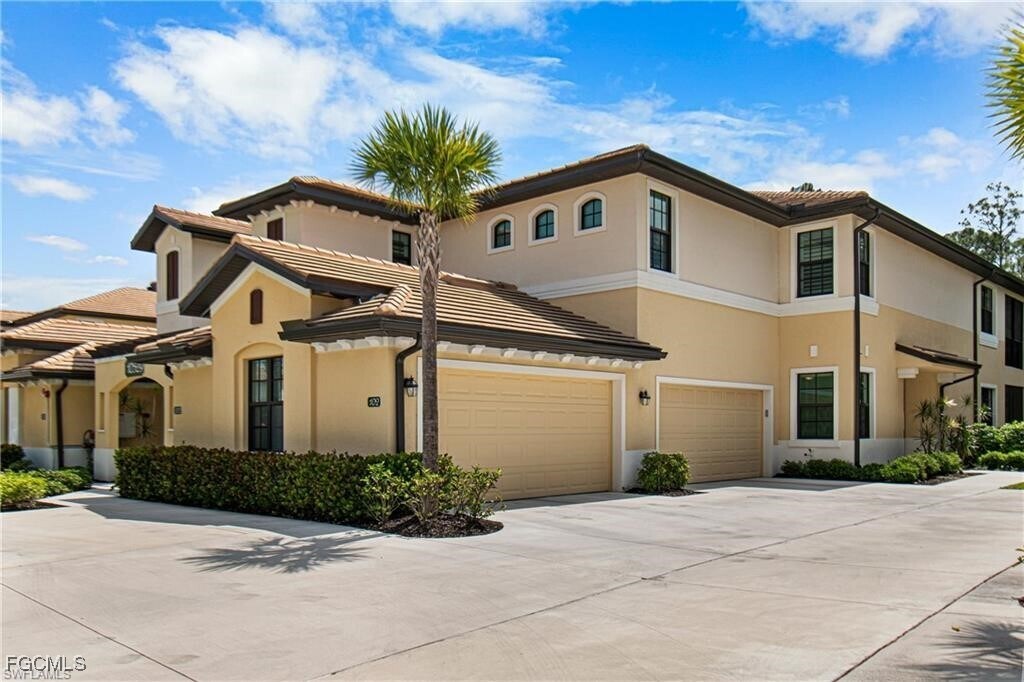 10529 Casella Way in Ft. Myers, FL - Building Photo