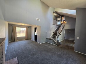 39418 Southcliff Way in Palmdale, CA - Building Photo - Building Photo