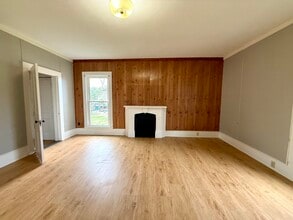 927 E Mt Vernon St in Somerset, KY - Building Photo - Building Photo