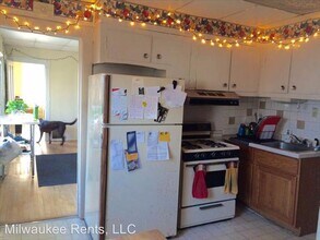 3114 N Newhall St in Milwaukee, WI - Foto de edificio - Building Photo