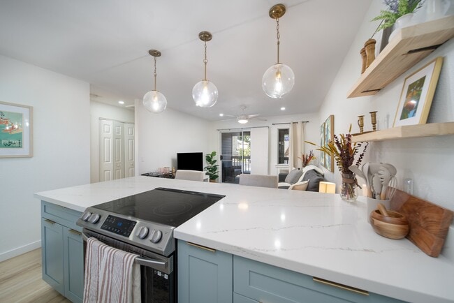 94-525-525 Lumiaina St in Waipahu, HI - Building Photo - Building Photo