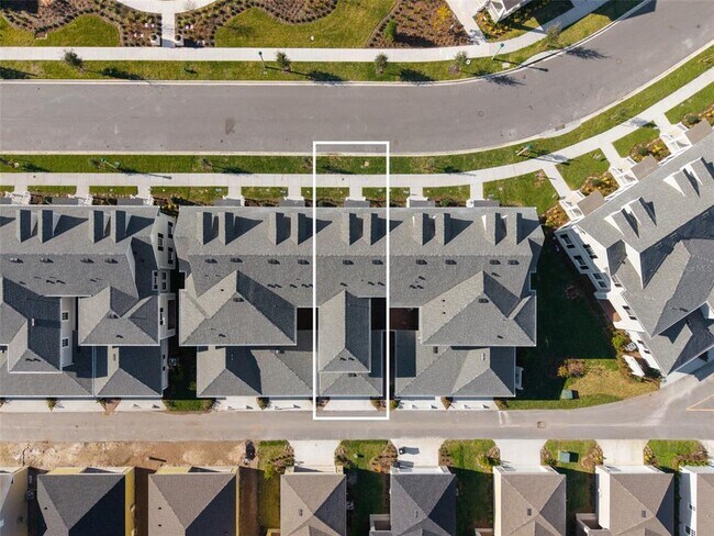 1889 Seawall Wy in Kissimmee, FL - Building Photo - Building Photo