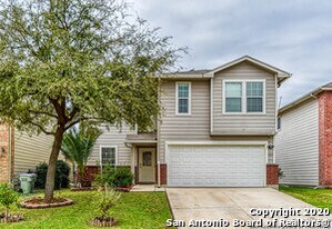 2727 Thunder Gulch in San Antonio, TX - Building Photo