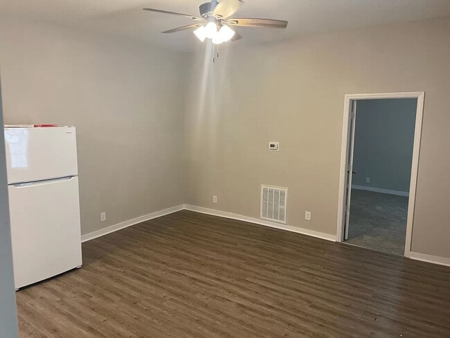 727 N Maple St, Unit A in Murfreesboro, TN - Building Photo - Building Photo