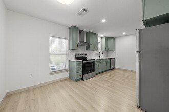 1820 Gorman Ave in Waco, TX - Building Photo - Building Photo