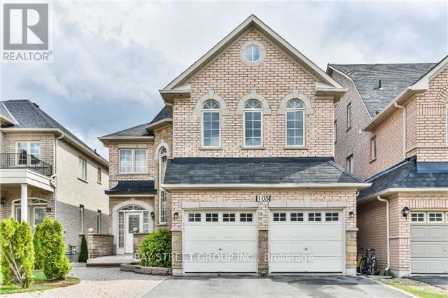 105 Jefferson Forest Dr in Richmond Hill, ON - Building Photo