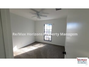 846 Esconditas Pl in Pensacola, FL - Building Photo - Building Photo
