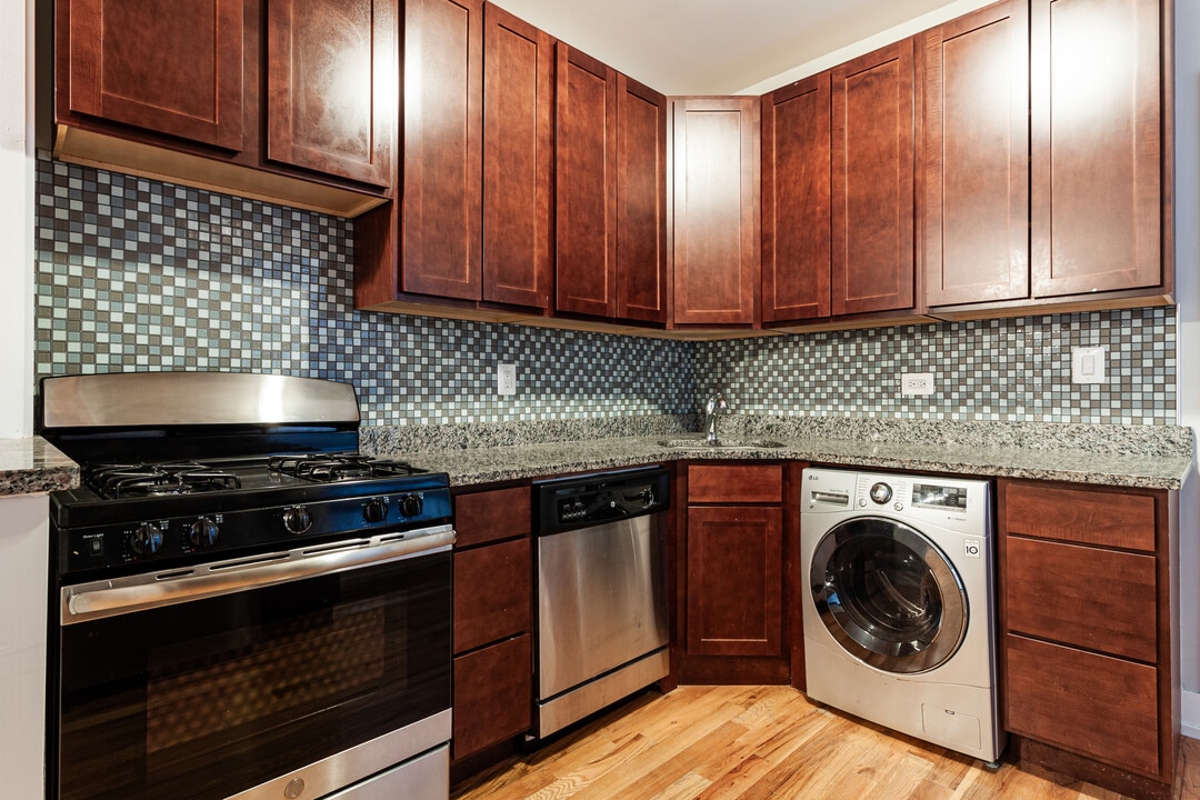 3519 N Racine Ave, Unit W1 in Chicago, IL - Building Photo