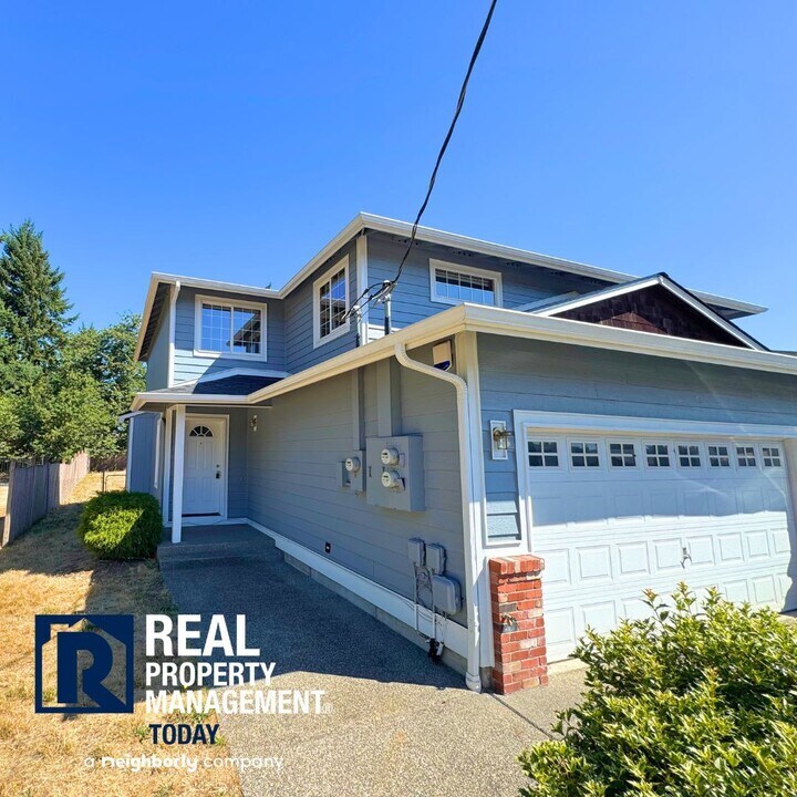 425-427 175th St S in Spanaway, WA - Building Photo