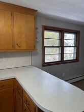 121 Pinehurst Ave, Unit Second Floor in New Britain, CT - Building Photo - Building Photo