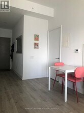 161 Roehampton Ave in Toronto, ON - Building Photo - Building Photo