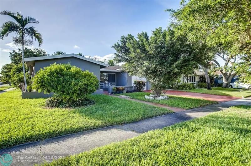 1700 N 47th Ave in Hollywood, FL - Building Photo