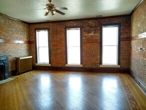 South College - Residential in Bloomington, IN - Foto de edificio - Building Photo