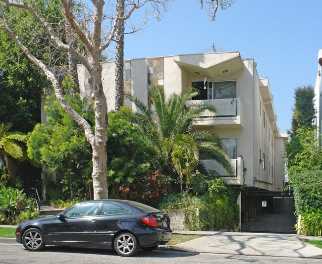 9917 Robbins Dr in Beverly Hills, CA - Building Photo - Building Photo