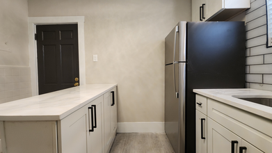 6616 Alamo Ave, Unit 2W in Clayton, MO - Foto de edificio - Building Photo