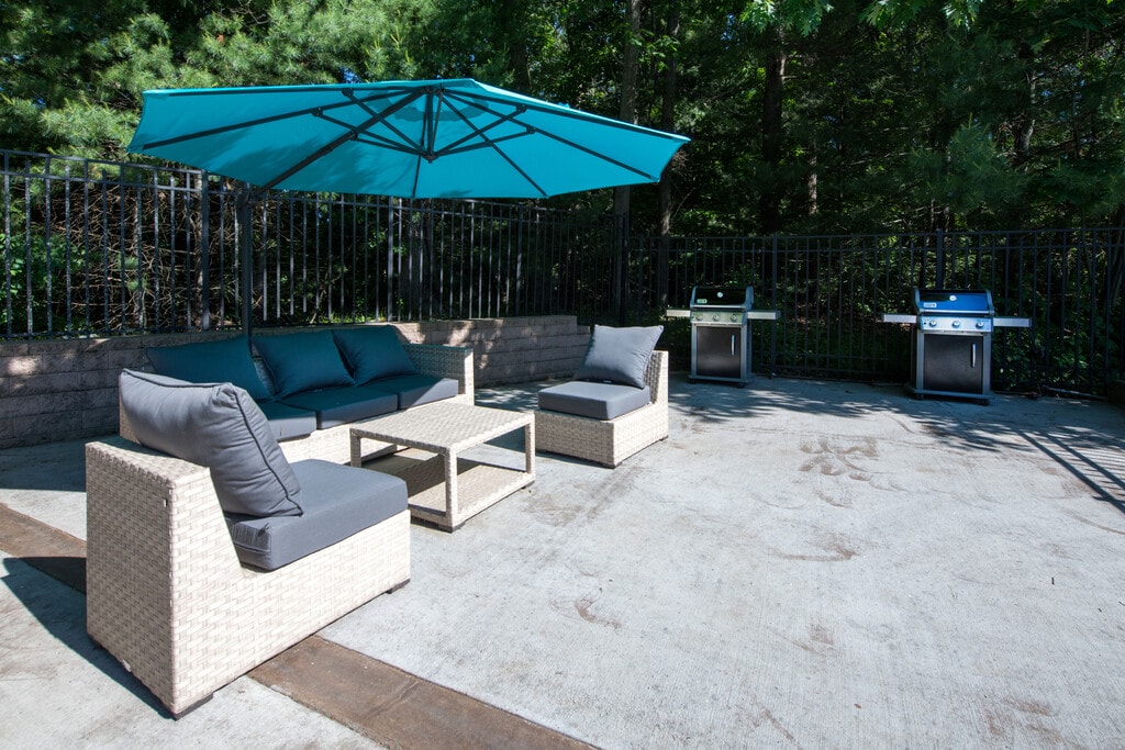 Cowesett Hills Warwick, RI Apartments