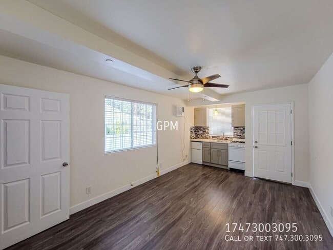 1215 1/2 Dewey Ave in Los Angeles, CA - Building Photo - Building Photo