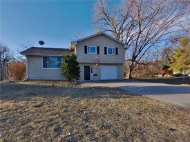 5005 Hampton Rd in Minneapolis, MN - Building Photo