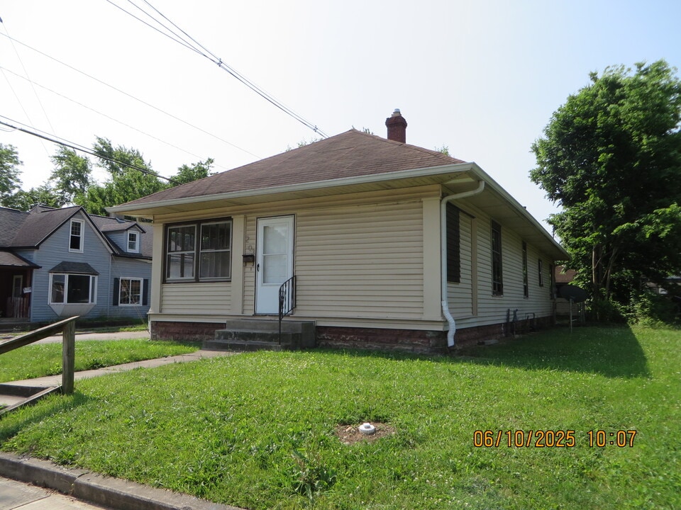 203 W 4th St in Anderson, IN - Building Photo