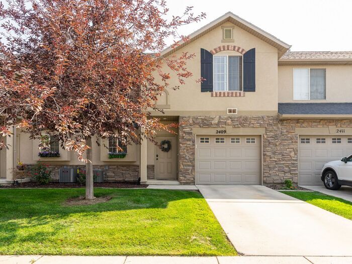 2409 Adelaide Dr in Riverton, UT - Building Photo