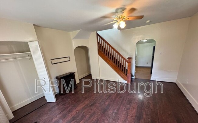 633 Weston Wy in Pittsburgh, PA - Building Photo - Building Photo