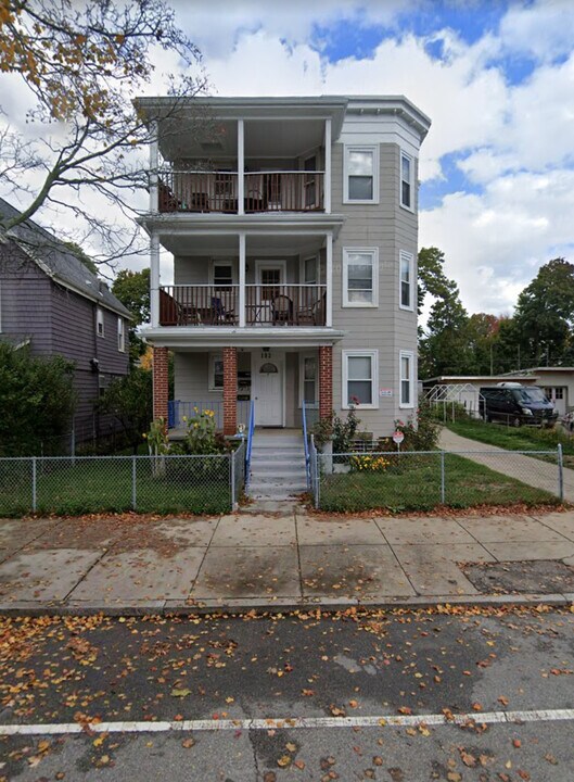 193 Belgrade Ave in Boston, MA - Building Photo