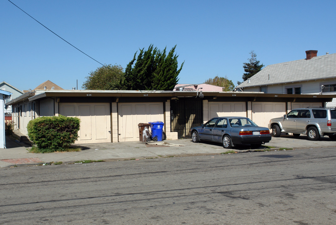 535 20th St in Richmond, CA - Building Photo