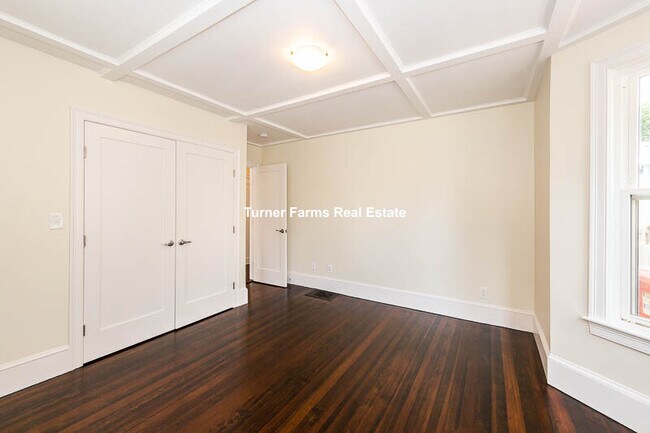 71 Orchard St, Unit 4 in Malden, MA - Foto de edificio - Building Photo