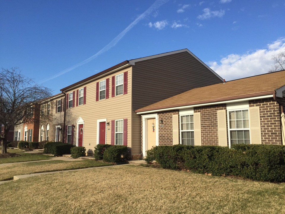 Wakefield Manor Townhomes and Apartments in Bel Air, MD - Building Photo