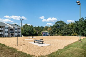Muirfield Woods Apartments in Sterling, VA - Building Photo - Building Photo