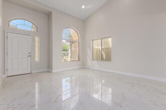 9611 S 50th St in Phoenix, AZ - Building Photo - Building Photo