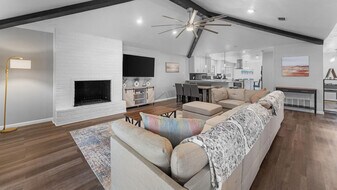 6314 Senators Dr in Corpus Christi, TX - Building Photo