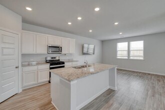 128 Checkers Cv in Elgin, TX - Building Photo - Building Photo