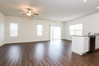 124 Shire Dr in Summerville, SC - Building Photo - Building Photo