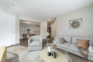 Arlo of Olathe in Olathe, KS - Building Photo