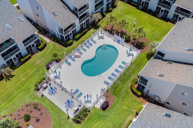 1920 Bent Grass Dr in Surfside Beach, SC - Building Photo - Building Photo