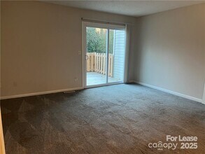 621 Lex Dr in Charlotte, NC - Building Photo - Building Photo