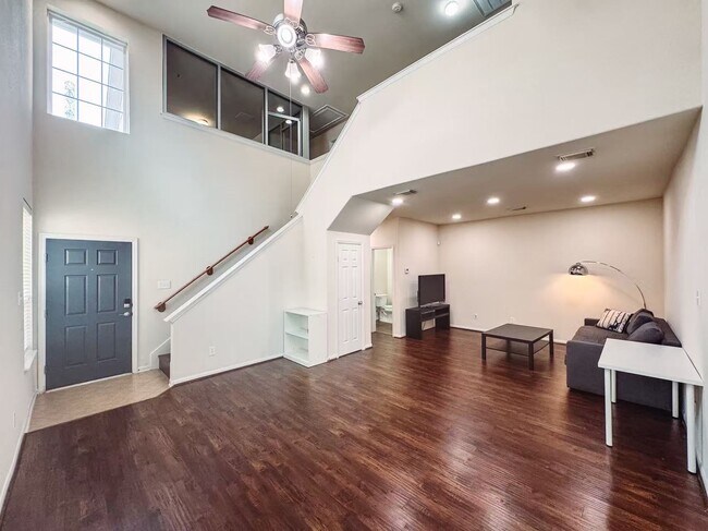 3923 Calgary Cir in Missouri City, TX - Foto de edificio - Building Photo