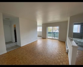 792 Hughson St in Woodstock, ON - Building Photo - Building Photo