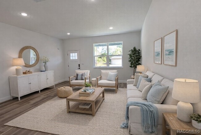 9298 N Akola Way in Citrus Springs, FL - Building Photo - Building Photo