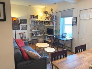 116 Berkshire St, Unit 7 in Cambridge, MA - Building Photo - Building Photo